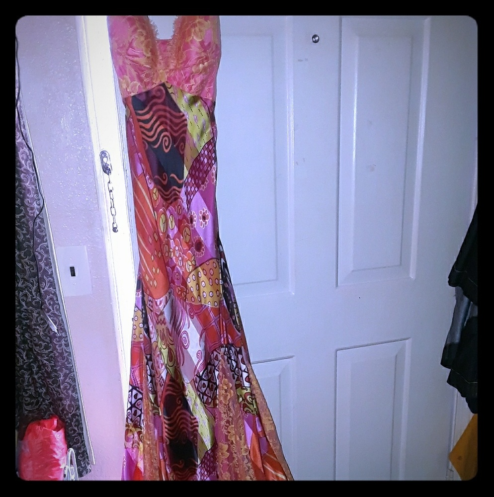 Floor lenght silk maxi